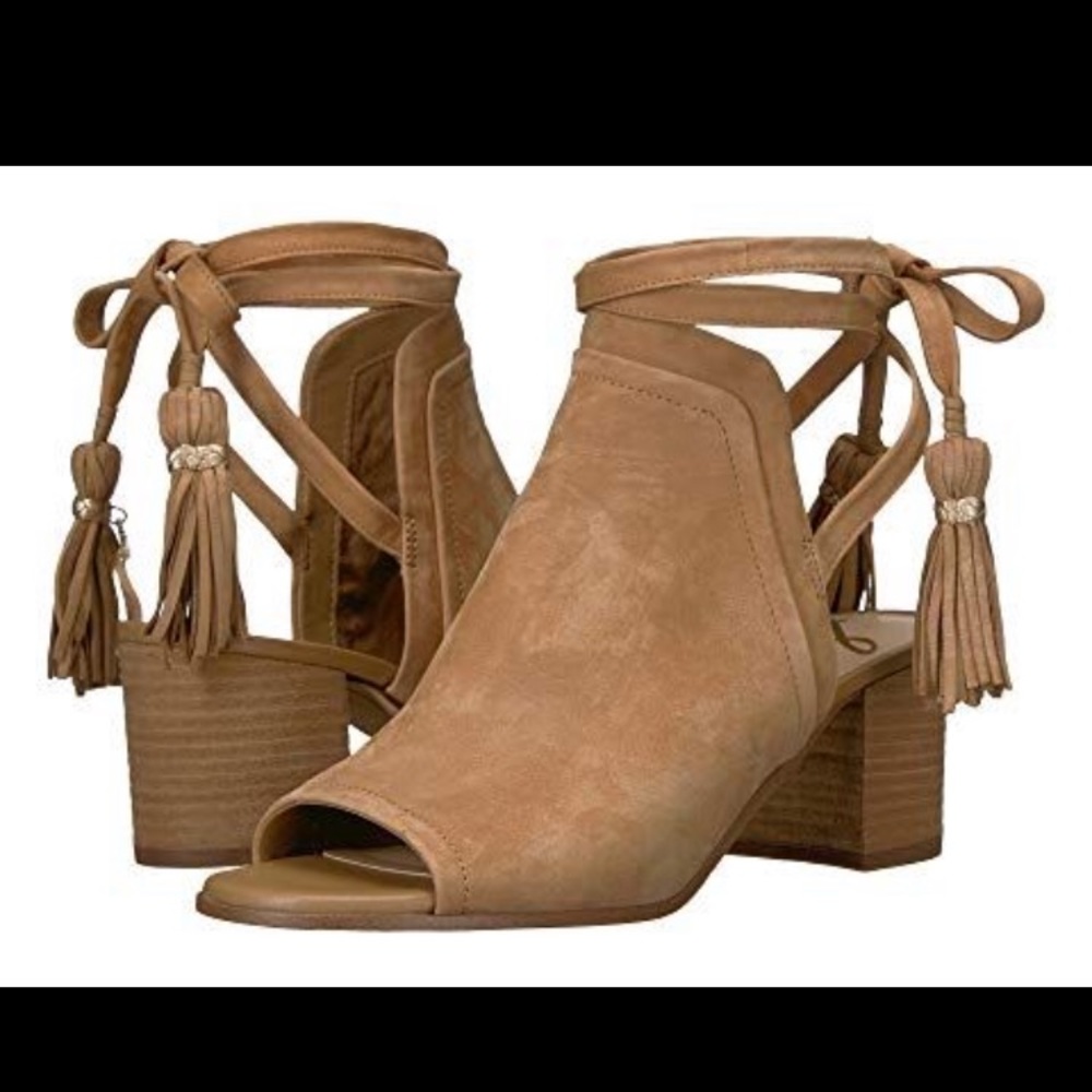Sam Edelman Sampson Booties w/ tassel sz 8